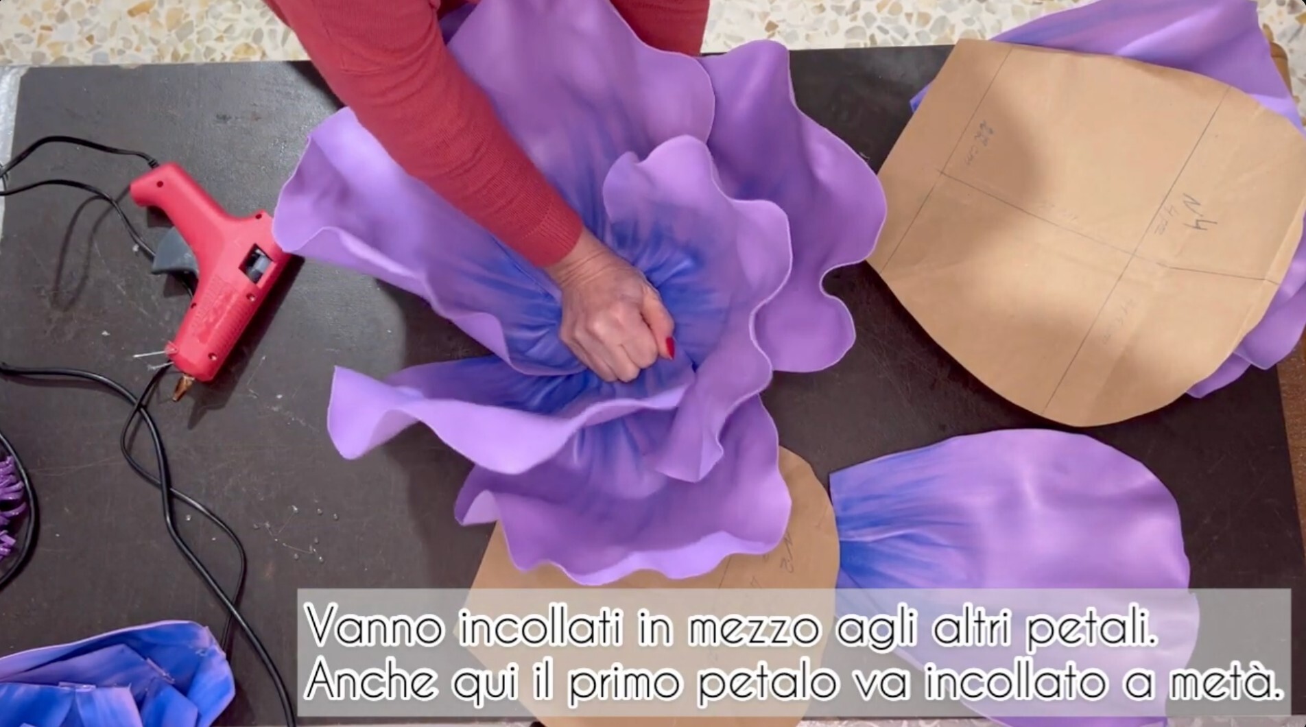 Video corso anemone gigante in gomma EVA